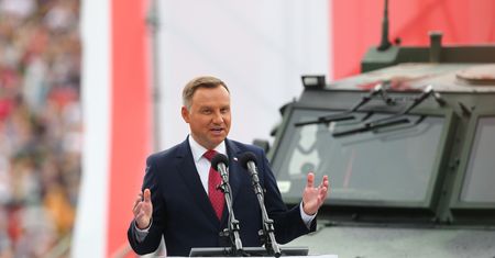 "Obroniliście nas przed czerwoną zarazą". Emocjonalne wystąpienia prezydenta Dudy