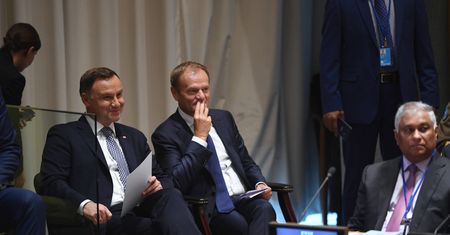 Sondaż prezydencki. Starcie Andrzeja Dudy z Donaldem Tuskiem zapowiada się emocjonująco