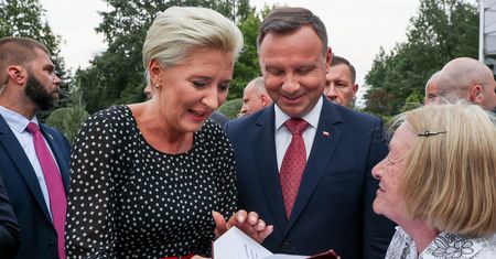 Agata Duda na Narodowym Czytaniu "Przedwiośnia". Pierwsza dama postawiła na grochy