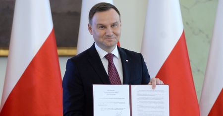 Naukowcy związani z PiS apelują do Dudy ws. reformy sądów