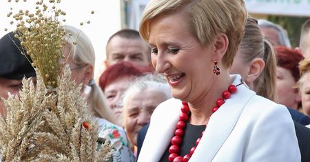 Elegancka Agata Duda na dożynkach