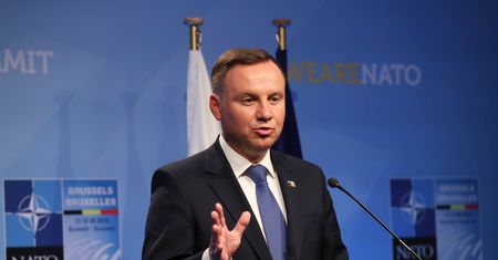 Andrzej Duda zwrócił uwagę. "Pamiętam program PiS - była mowa o wzmacnianiu uprawnień prezydenta"