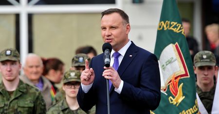 Strajk nauczycieli. Andrzej Duda: okrągły stół na stadionie nie jest najszczęśliwszym rozwiązaniem