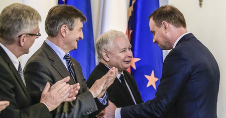 Reelekcja Andrzeja Dudy po utracie Senatu priorytetem dla PiS. Jarosław Kaczyński "zaciągnie hamulec"