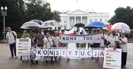Andrzej Duda w Waszyngtonie. Polacy protestują przed Białym Domem