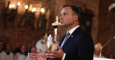 Prezydent Andrzej Duda w Gdańsku: gdzie byli dzisiejsi obrońcy Konstytucji?