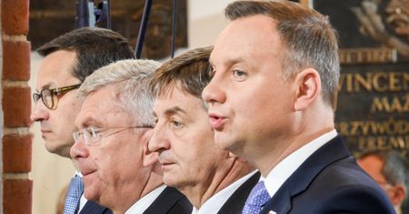 Ranking zaufania. Najgorzej wypadli Grzegorz Schetyna i Jarosław Kaczyński
