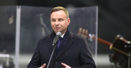 Pierwszy sondaż prezydencki w 2018 roku. Jak wypadł Duda?