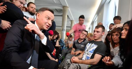 Ruch genialny w swojej prostocie. Duda zaskoczył PiS i przejął inicjatywę