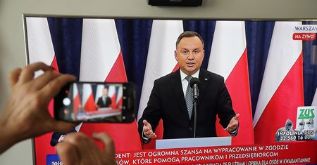 Tarcza antywirusowa. Rolnicy jak przedsiębiorcy, zostaną zwolnieni z KRUS na trzy miesiące