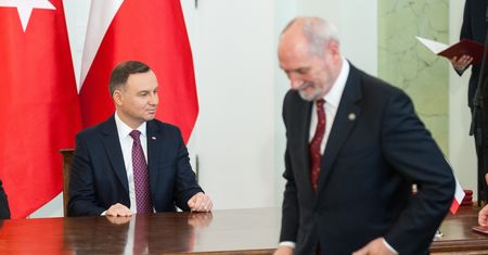 Dudy i Macierewicza kolejne starcie, tym razem chodzi o BBN. "Wcześniej nie było z tym problemu"