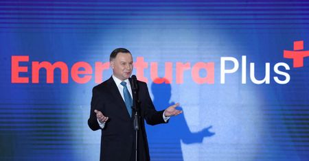 Feluś: "To nie jest dobry czas na wypłatę trzynastek" [OPINIA]