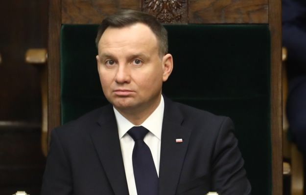 Prezydent Andrzej Duda i pierwsza dama mają specjalną polisę na wypadek śmierci. Wiemy, na ile opiewa