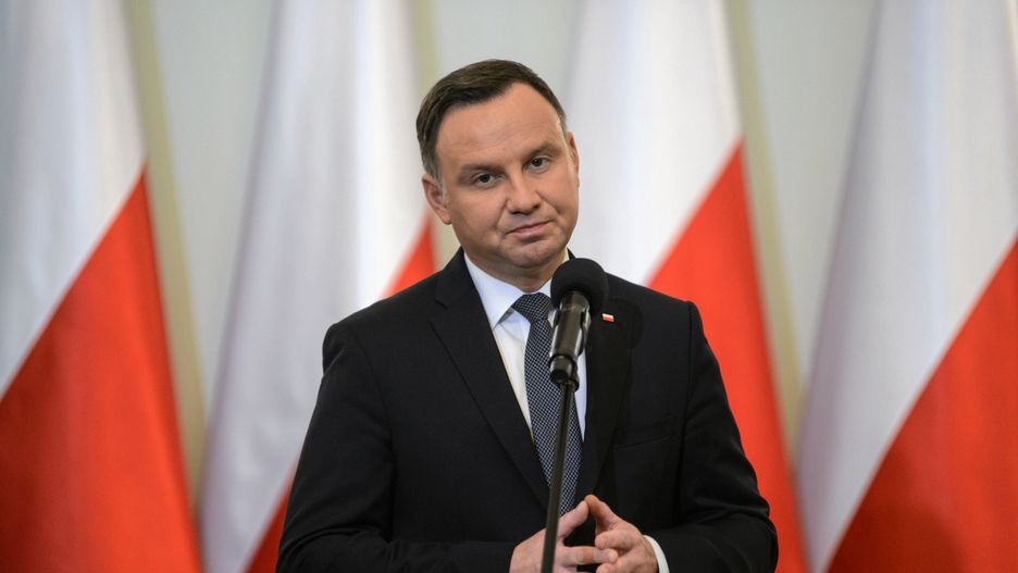 W ciągu ostatniego miesiąca postrzeganie działalności Andrzeja Dudy pogorszyło się nieznacznie