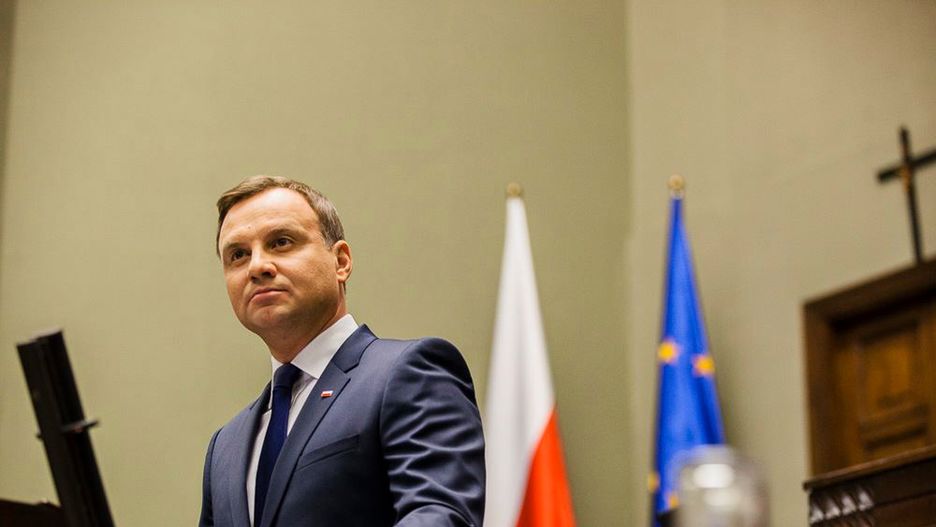 Prezydent Andrzej Duda będzie konsultował się z przedstawicielami klubów parlamentarnych.