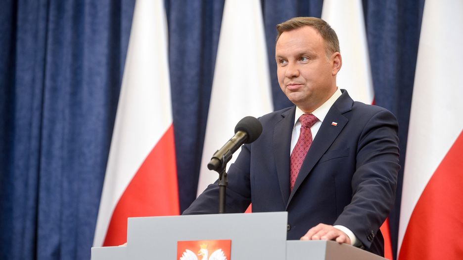 Przeciwnicy prezydenta Andrzeja Dudy przez jego wpis poczuli się niejako wywołani do tablicy