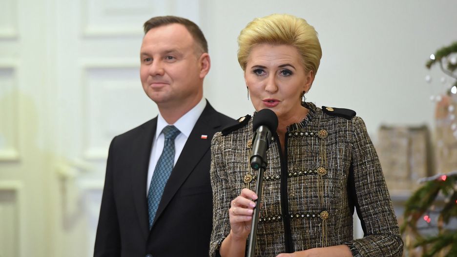 Wybory prezydenckie. Pierwsza Dama Agata Kornhauser-Duda jest bardzo aktywna, mimo iż nie wypowiada się w mediach.