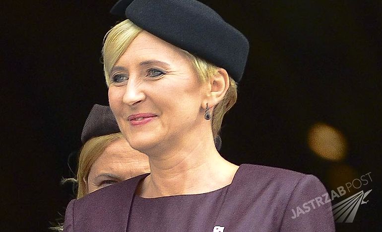 Agata Duda w stylu księżnej Kate w Londynie. Parę prezydencką przywitał sam książ�ę Edward [GALERIA]
