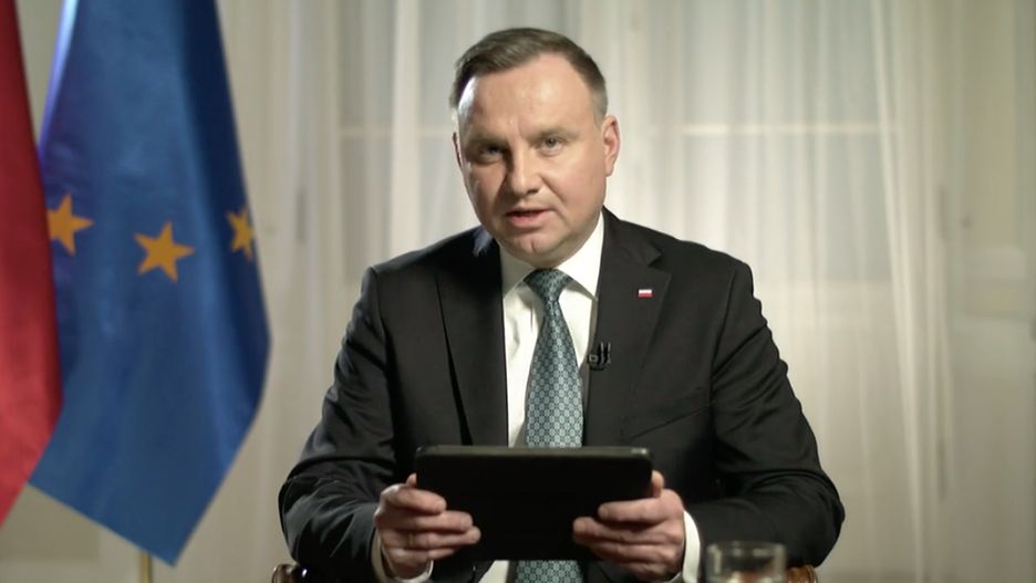 Koronawirus w Polsce. Prezydent Andrzej Duda odpowiadał na pytania internautów