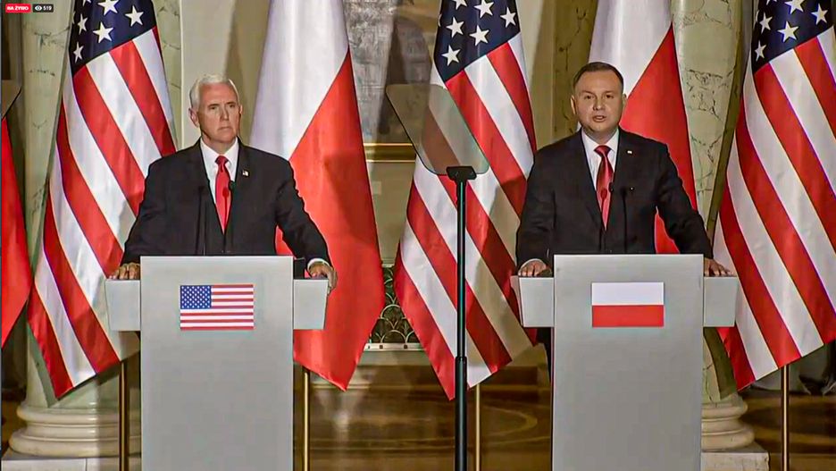 Po rozmowie Duda-Pence w cztery oczy zorganizowano konferencję prasową
