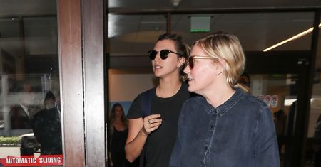 Kirsten Dunst nakryła wózek pieluchą. Popełniła ten sam błąd, co wielu polskich rodziców