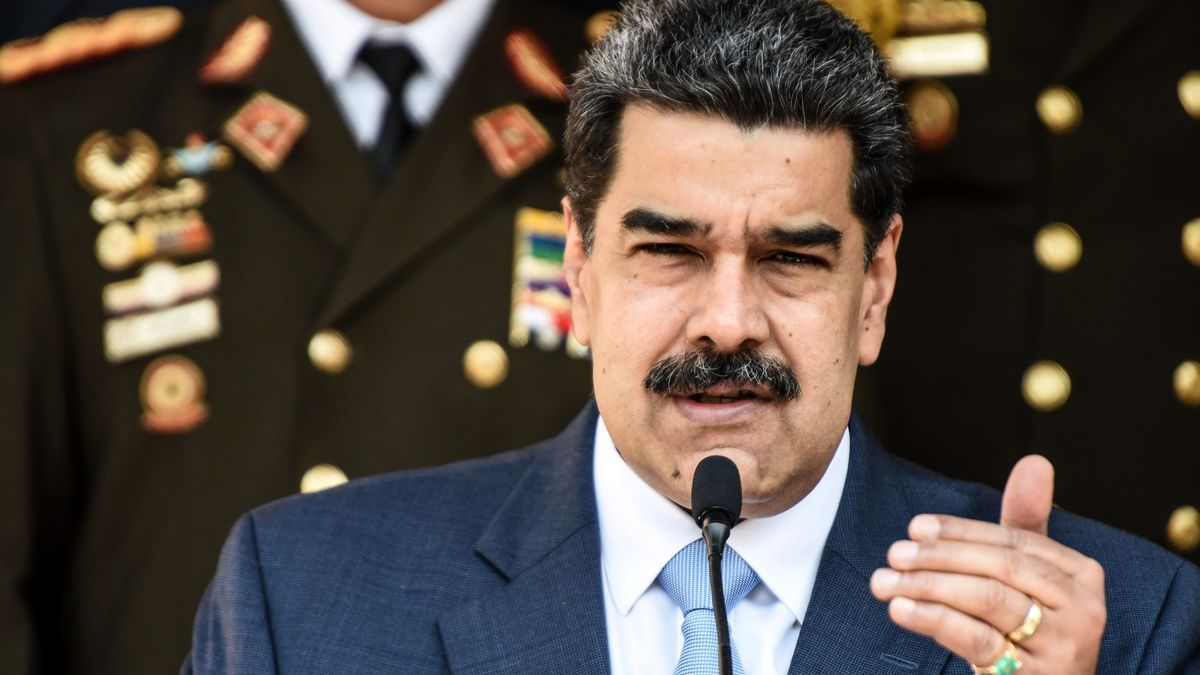 Prezydent Wenezueli Nicolás Maduro został oskarżony przez amerykański rząd o pomoc w handlu narkotykami oraz wspieranie terroryzmu narkotykowego.