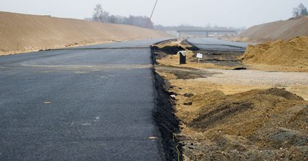 30 zarzutów korupcyjnych za budowę autostrady