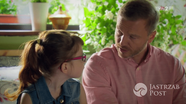 M jak miłość odcinek 1173, Andrzej (Krystian Wieczorek), Ania (Weronika Wachowska)