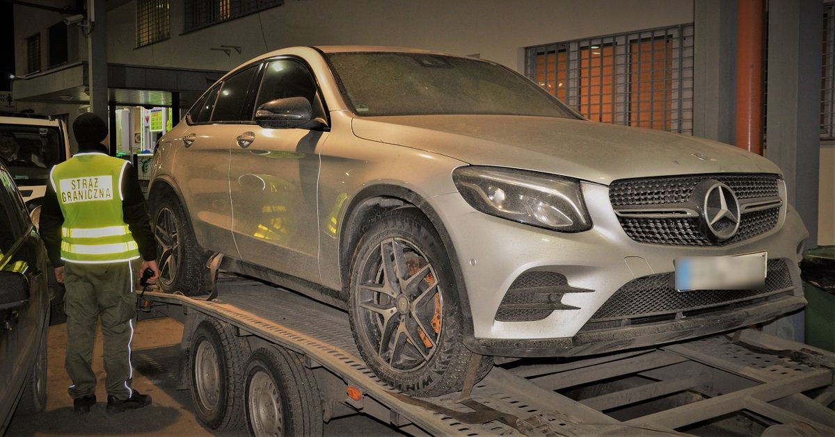 Izraelczyk chciał wwieźć do Polski skradzionego mercedesa. Wpadł na granicy z Ukrainą