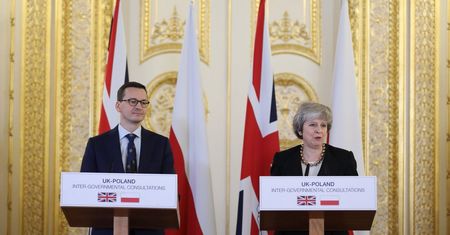 Morawiecki i May rozmawiali o niczym. Nikt nie wie, dokąd zmierza Zjednoczone Królestwo