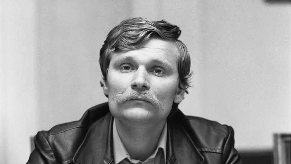 Zdjęcie archiwalne:  Tadeusz Jedynak podczas pertraktacji Zespołu Ekonomicznego Rady Ministrów z KKP NSZZ "S" w 1981 r.