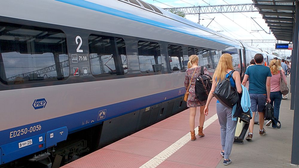 Wraz z rozwojem sieci spółka PKP Intercity zwiększa swój potencjał ofertowy, co wiąże się ze wzrostem liczby pasażerów.