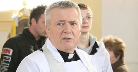 Między pracownikiem korporacji a plebanem
