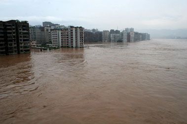 Dziewięć ofiar powodzi w Chinach