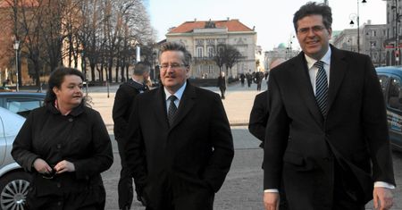 10 lat pracowała z Bronisławem Komorowskim. Anna Godzwon dziś przyznaje: jestem alkoholiczką