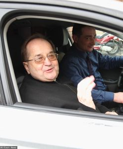 O. Tadeusz Rydzyk komentuje historię z bezdomnym. "Kupił dwa golfy - czerwonego i ciemnozielonego"