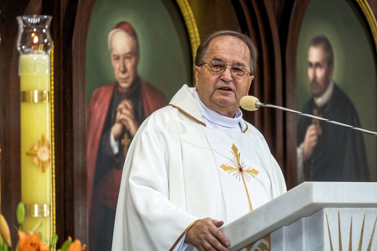 O. Rydzyk ma pretensje o ministerialne dotacje. "Dlaczego pieniądze idą na uniwersytety, które są przesiąknięte lewactwem?"