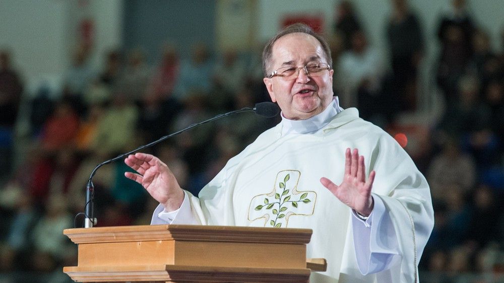 O. Tadeusz Rydzyk to założyciel Wyższej Szkoły Kultury Społecznej i Medialnej w Toruniu.