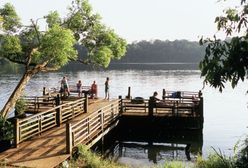 Polacy kąpią się w wodzie o wątpliwej jakości. Sanepid chce to zmienić