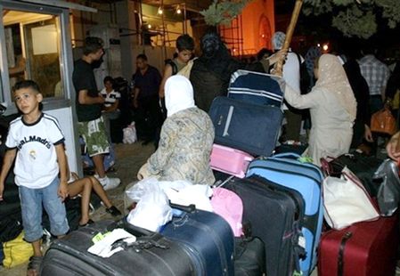 Cudzoziemcy ewakuują się z Libanu