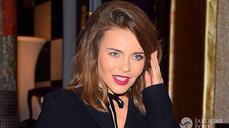 Edyta Herbuś w płaszczu na imprezie