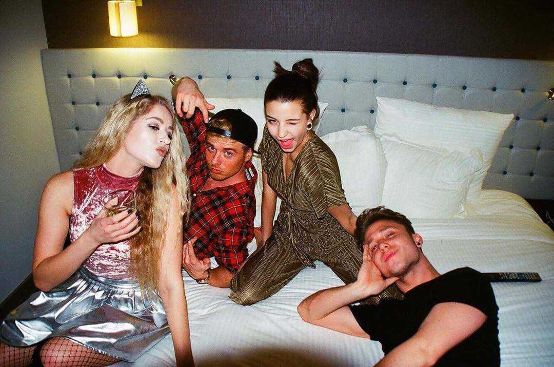 Magda Wójcik i Julia Wieniawa na MTV EMA 2017