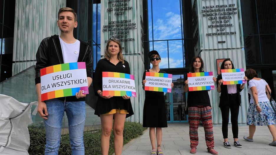 Pikieta środowisk LGBT pod Sądem Najwyższym