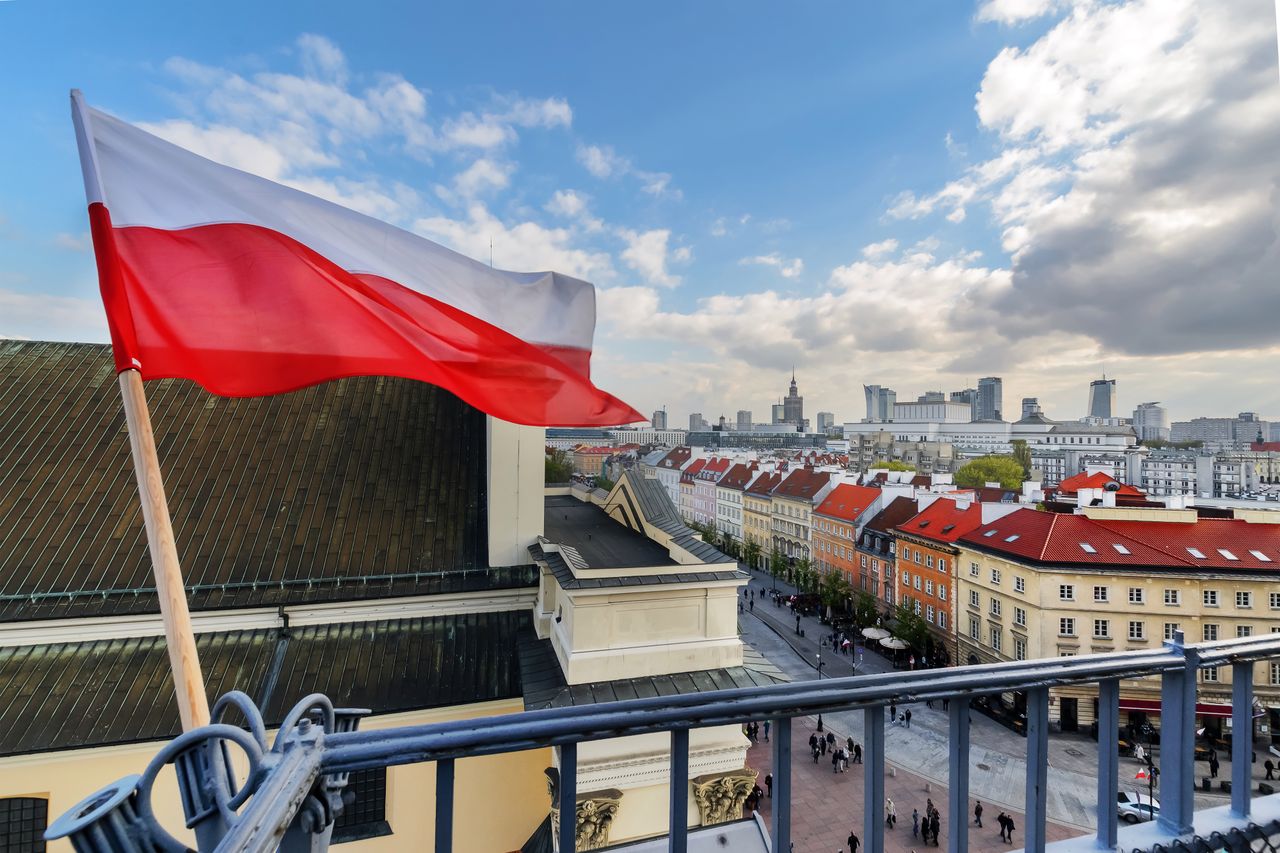 12 listopada dniem wolnym od pracy. Kto na tym skorzysta