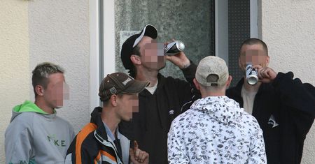 Polak "nauczył kultury" wulgarnego 15-latka. Skopał go i okradł