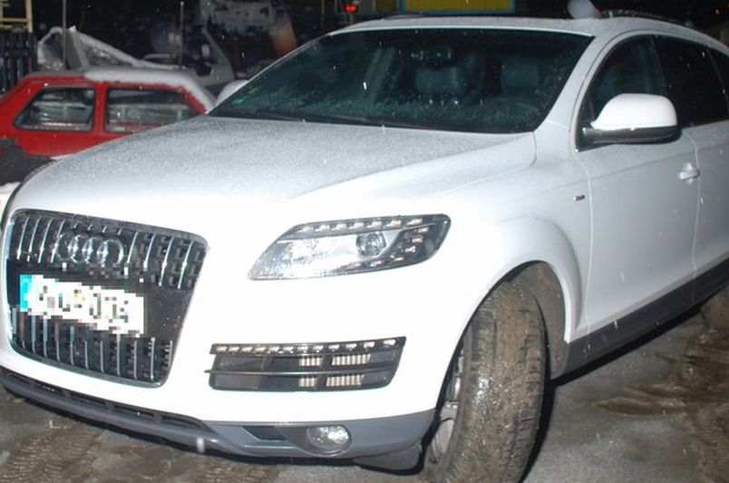 Wpadli złodzieje aut z zagranicy. Pojazdy za 600 tysięcy złotych odzyskane