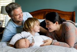 Ojcowie szczęśliwsi niż matki. Badania jasno pokazały, kto bardziej cieszy się z rodzicielstwa