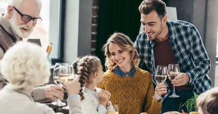 Gorący posiłek nawet godzinę po podaniu. Do tego przydają się podgrzewacze