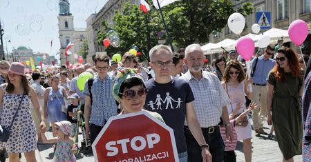 Marsz dla Życia i Rodziny w Warszawie. Stołeczny ratusz podał frekwencję
