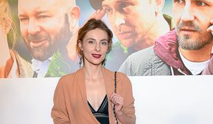 Pokazała seksowne oblicze. Obok takiego dekoltu nie można przejść obojętnie